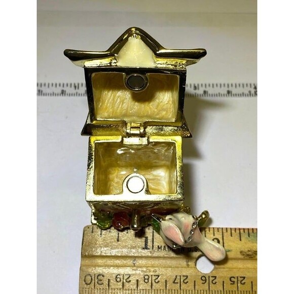Bird House, Trinket Box, Collectible, White /Pink Enamel Gold tone Accents - Picture 7 of 7